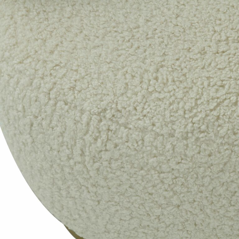 TOV-S68119.media.04 TOV-S68119.media.04