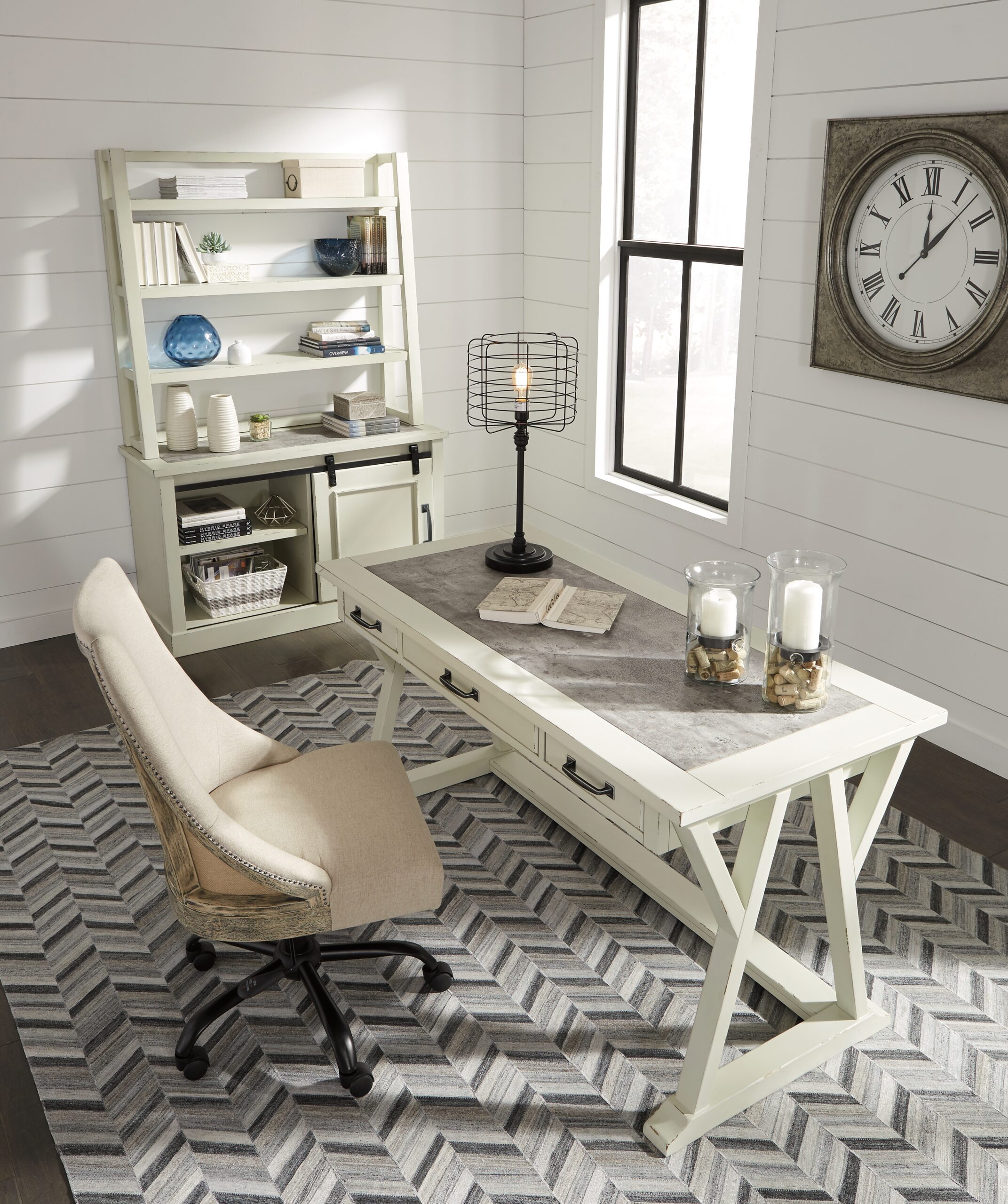 H642-MOOD-B
